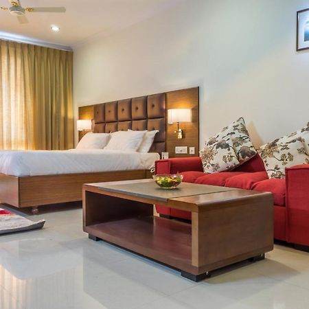 Hotel Saptagiri Hyderabad Bagian luar foto