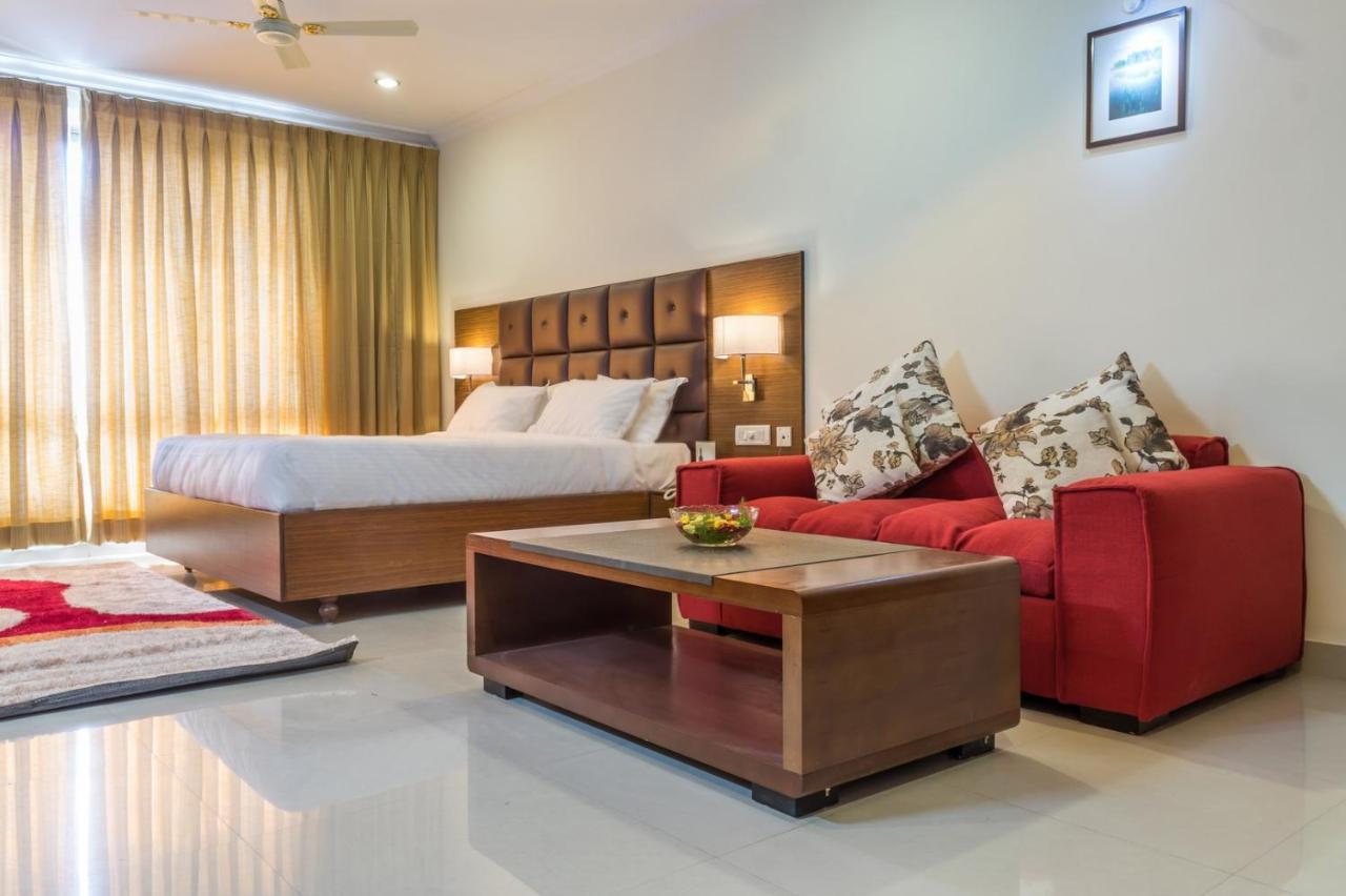 Hotel Saptagiri Hyderabad Bagian luar foto