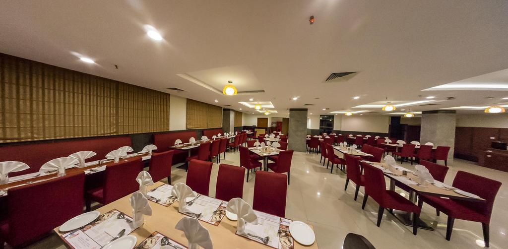 Hotel Saptagiri Hyderabad Bagian luar foto