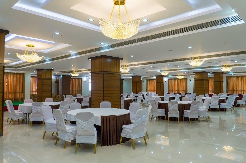 Hotel Saptagiri Hyderabad Bagian luar foto