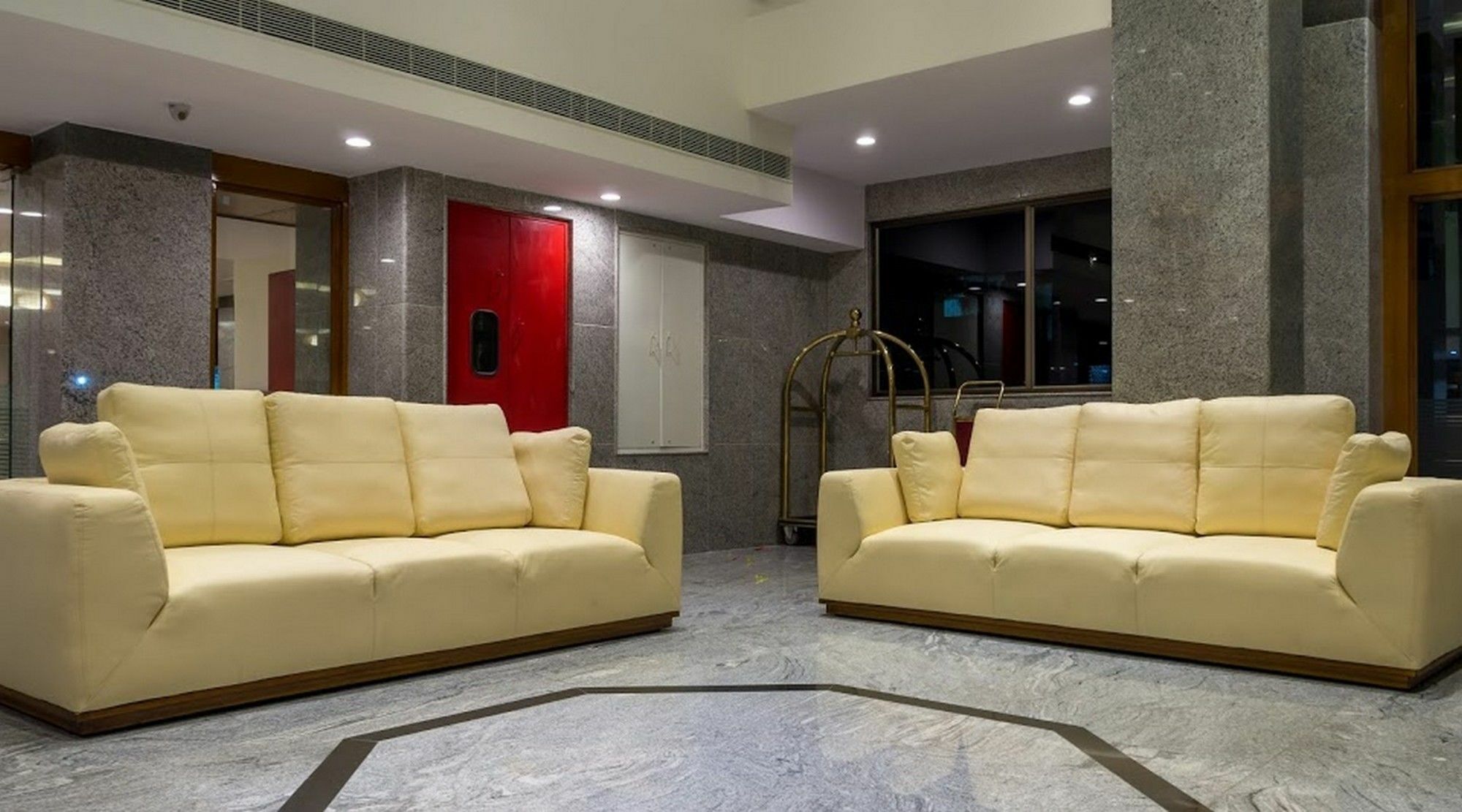 Hotel Saptagiri Hyderabad Bagian luar foto